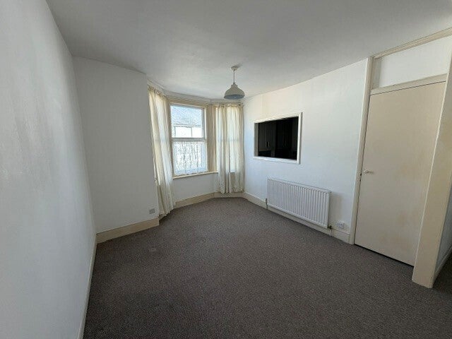 Flat Camden Road in Tunbridge Wells