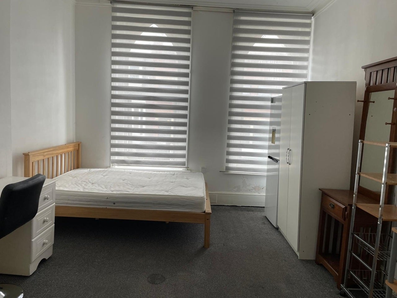 Room Seamoor Road in Bournemouth
