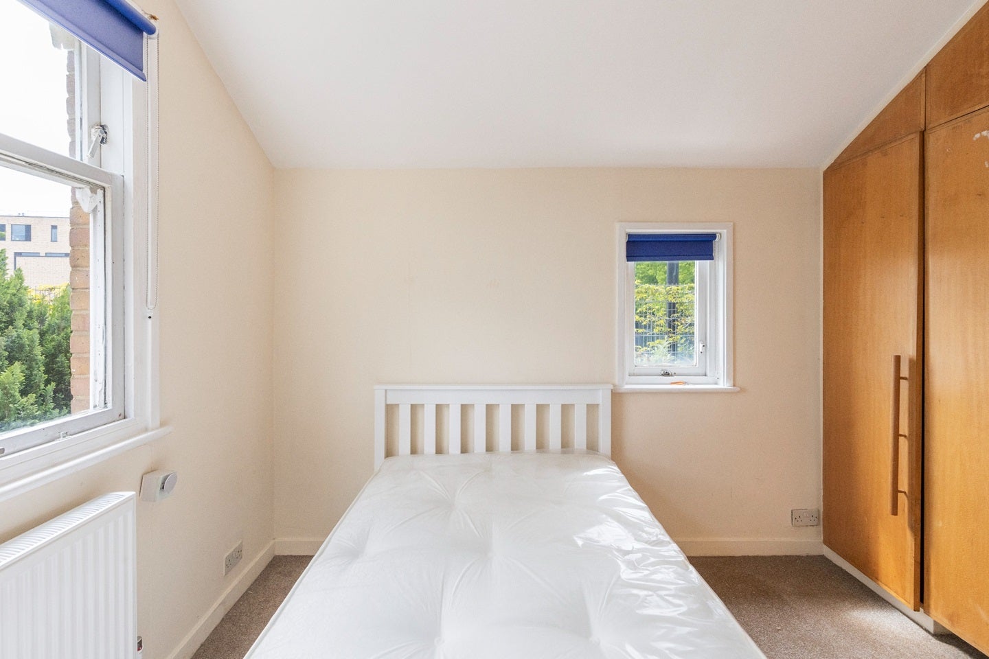 Room Duncombe Road in Greater London