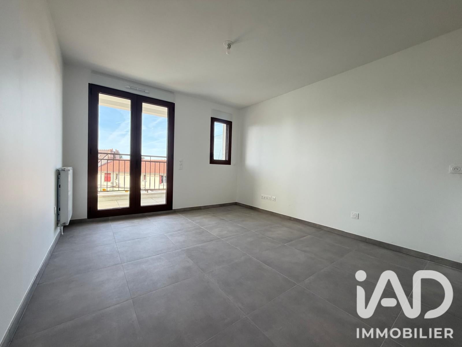 Appartement Avenue Gabriel Péri à Sainte-Geneviève-des-Bois