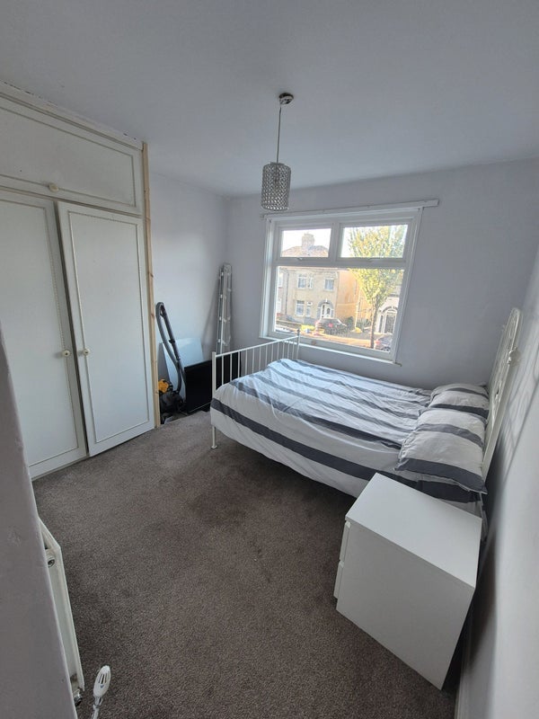 Room Broad Street in Cardiff