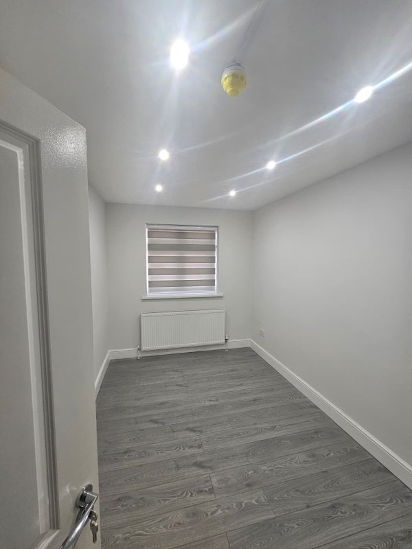 Room Grenoble Gardens in Greater London