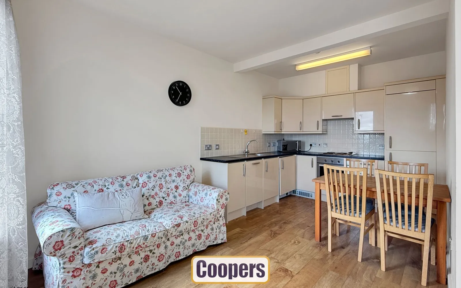Flat Foleshill Road in Coventry