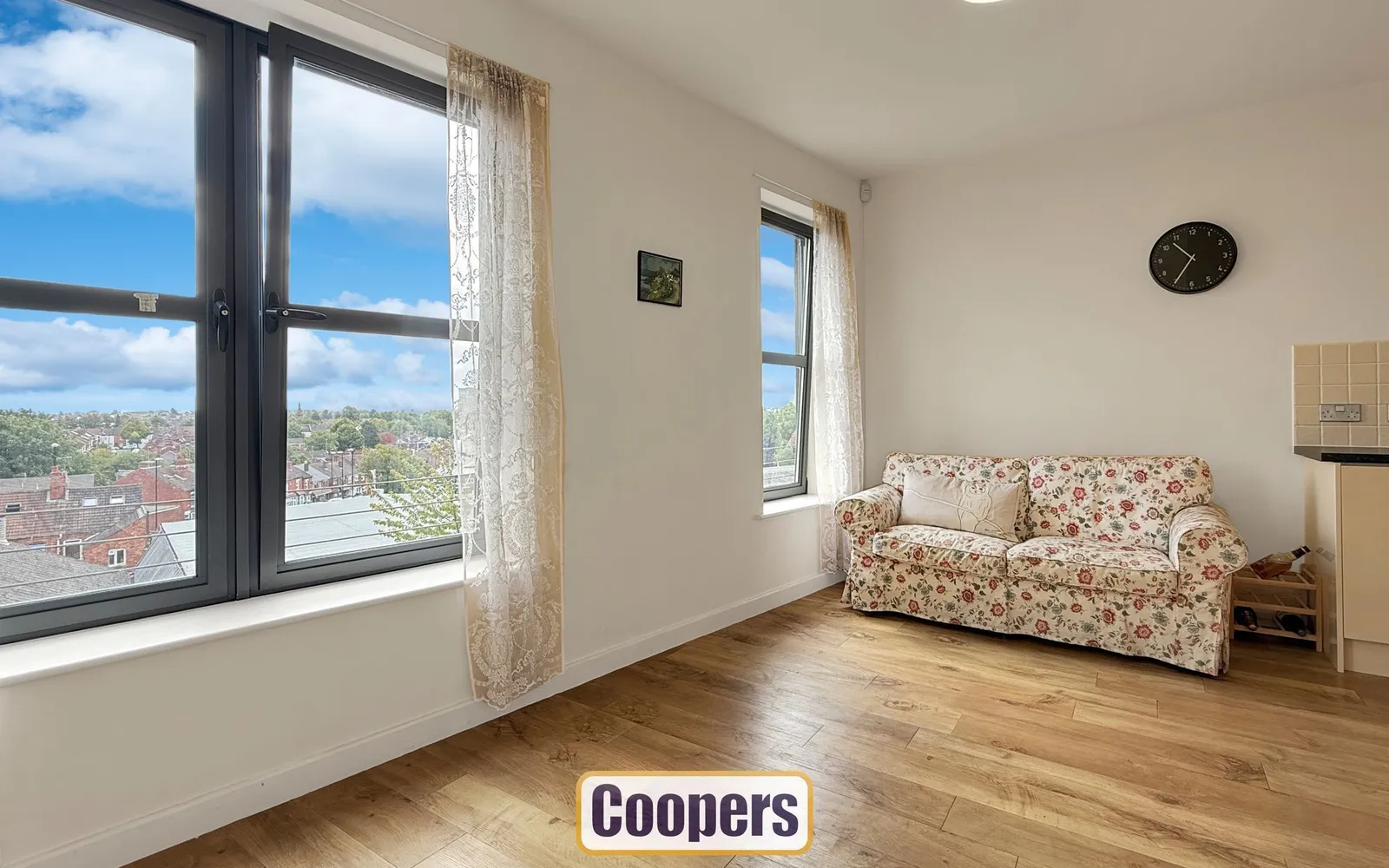 Flat Foleshill Road in Coventry