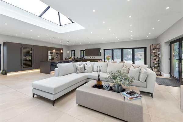 House Winkfield Lane in Winkfield Street