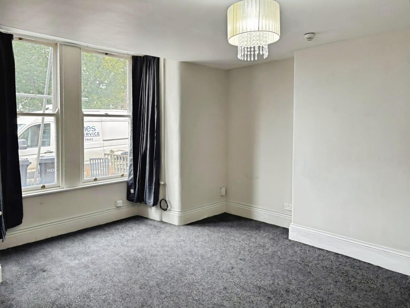 Flat Hookstone Road in Harrogate