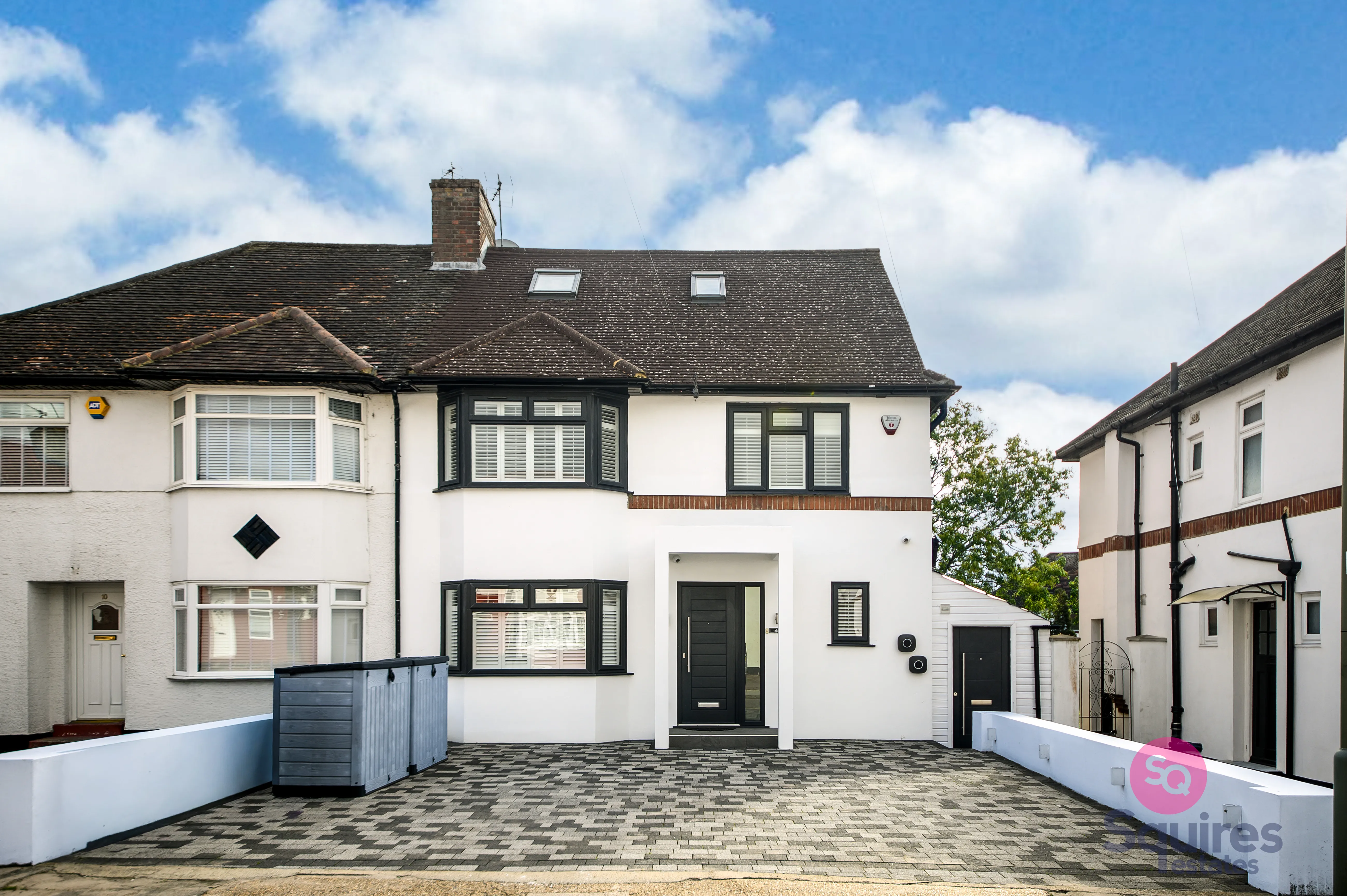 House Brookfield Close in Greater London