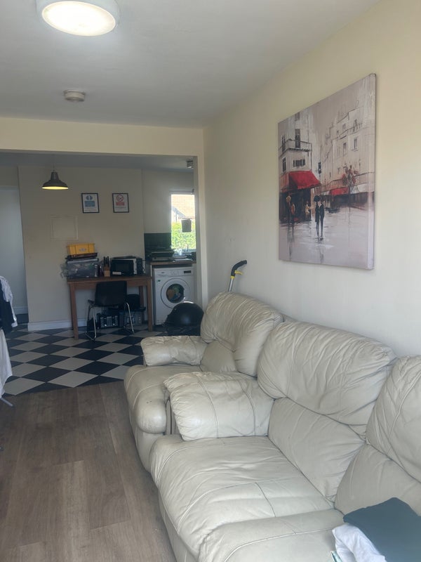 Room Hayle in Tamworth