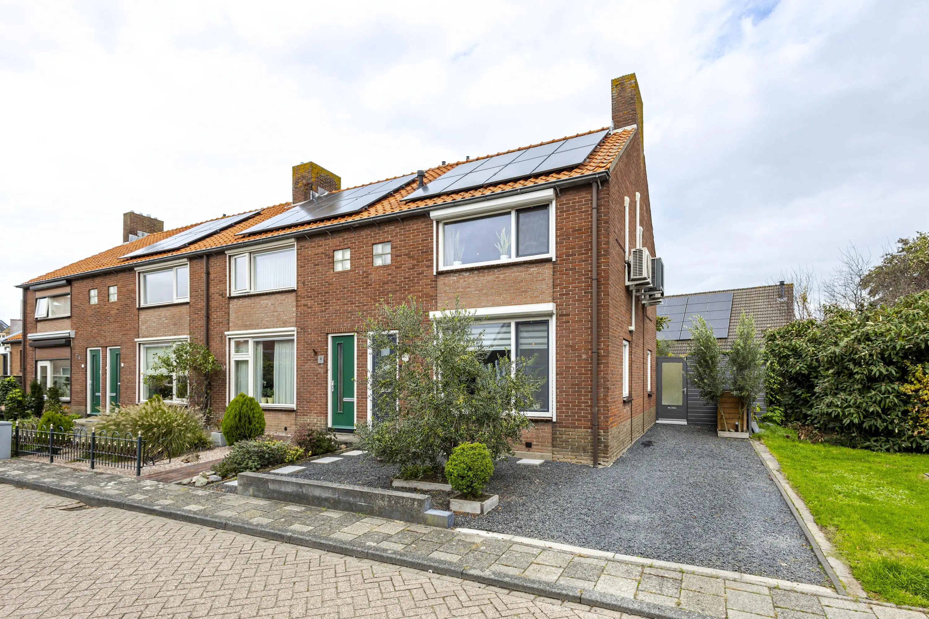 Huis Kerkhoflaan 2 in Giessenburg
