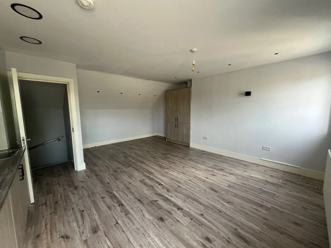 Flat Hornchurch Road in Greater London