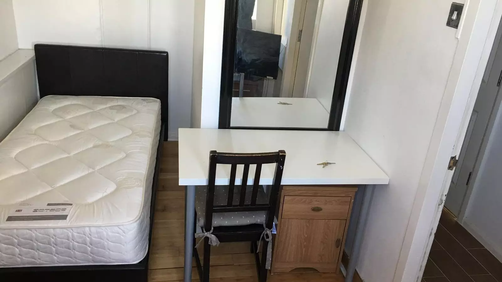Flat Sherfield Gardens in Greater London