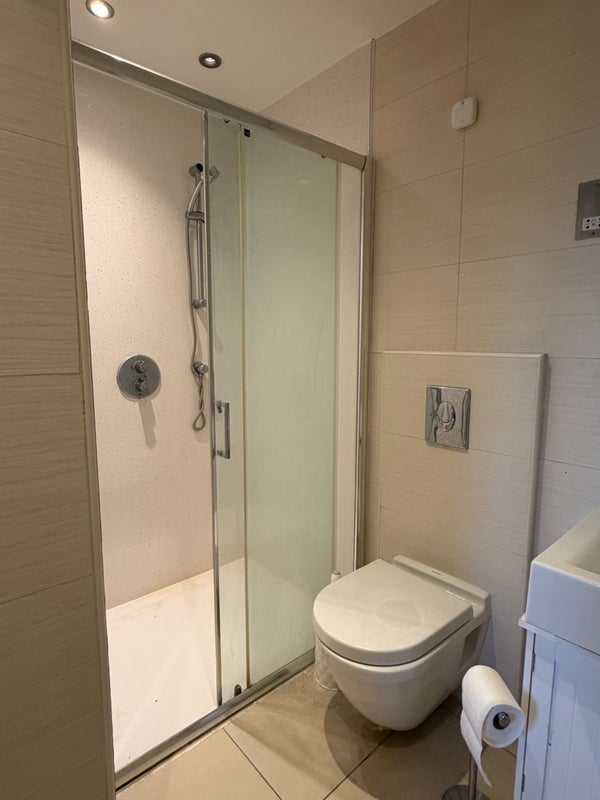 Room Early Mews in Greater London