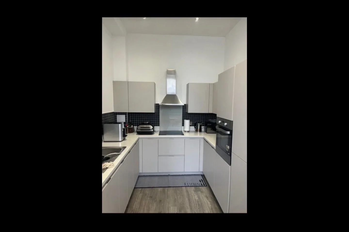 Room Ripplegate Walk in Greater London