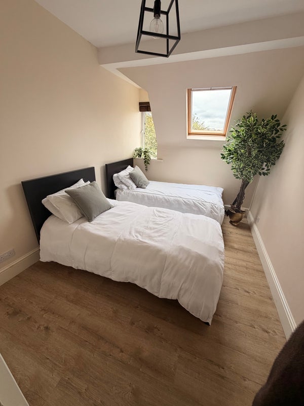 Flat Alma Road in Bristol