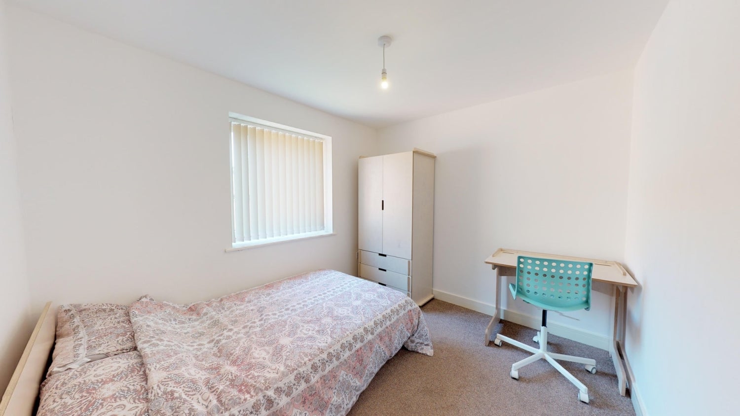 Room Alfred Street North in Nottingham