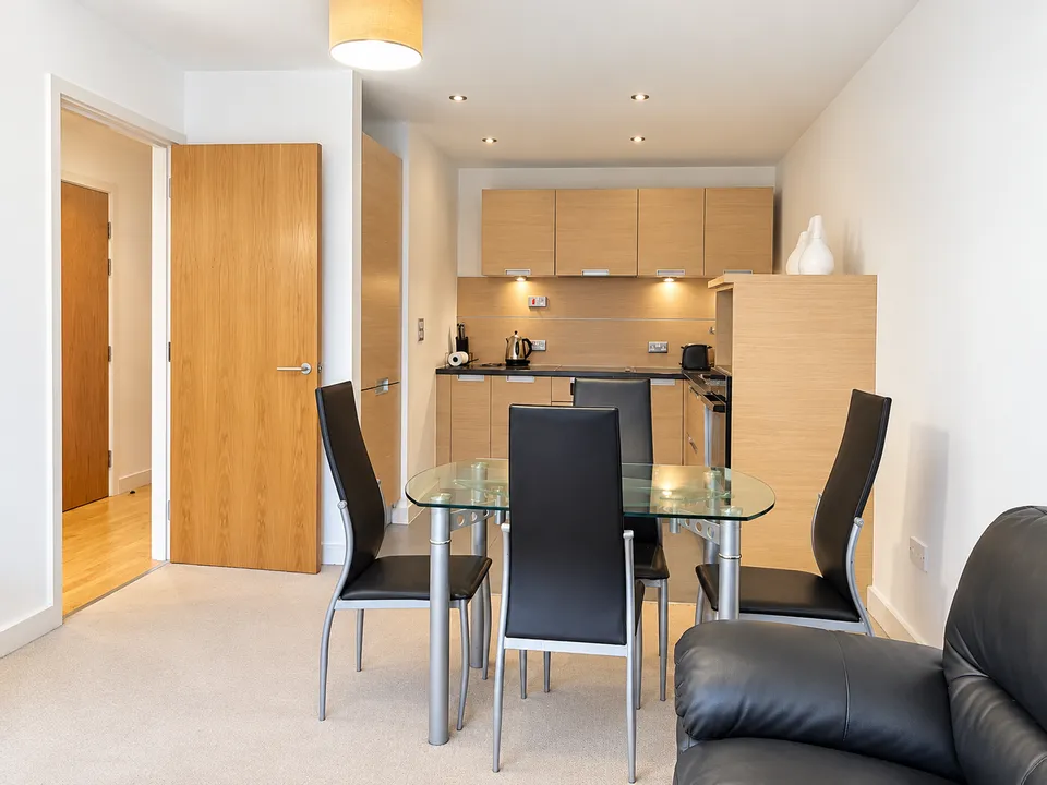 Flat Hornbeam Way in Manchester