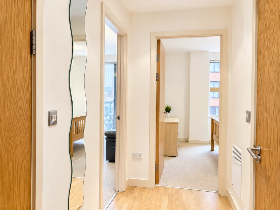Flat Hornbeam Way in Manchester