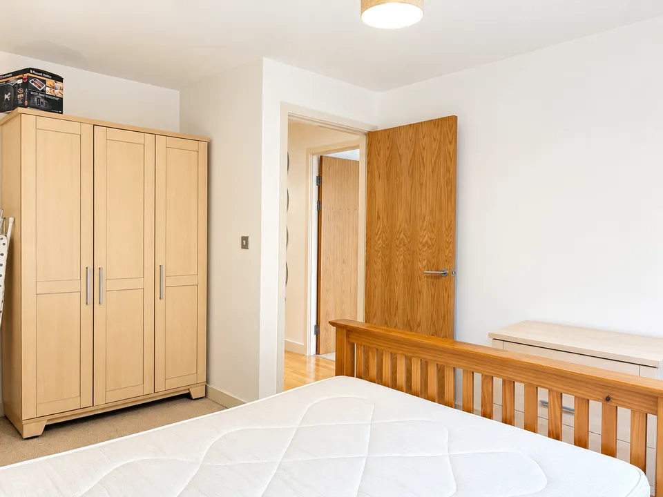 Flat Hornbeam Way in Manchester