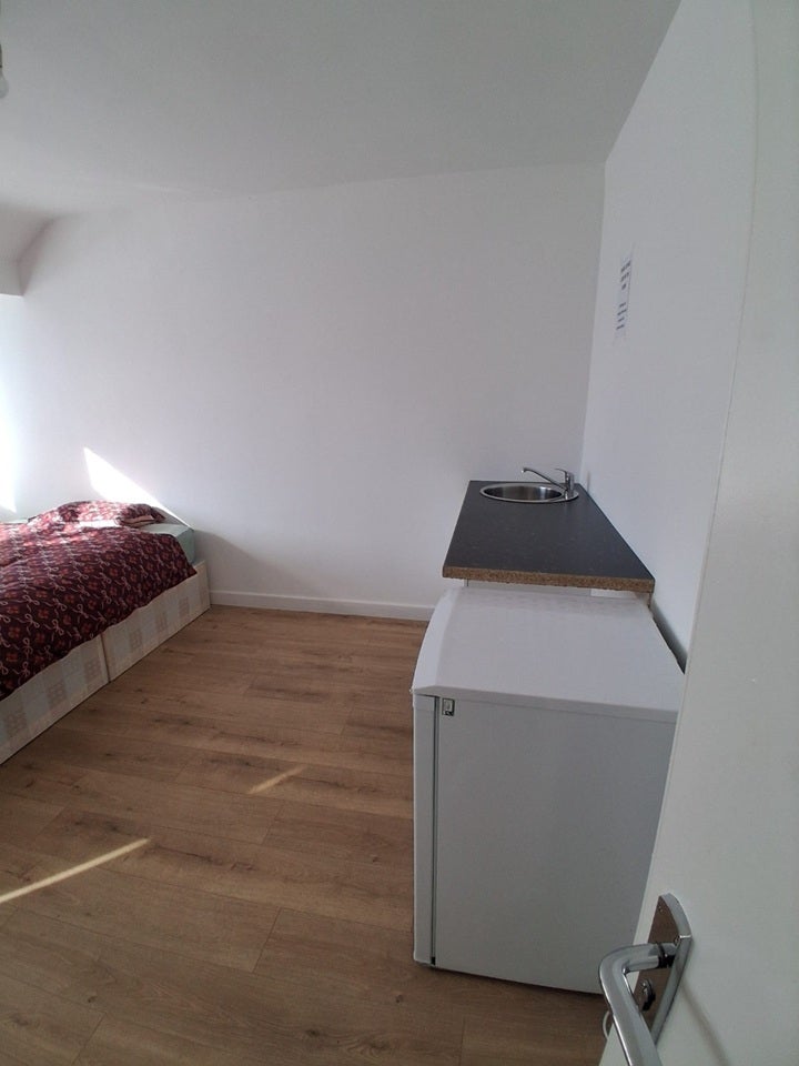 Room Abercorn Crescent in Greater London
