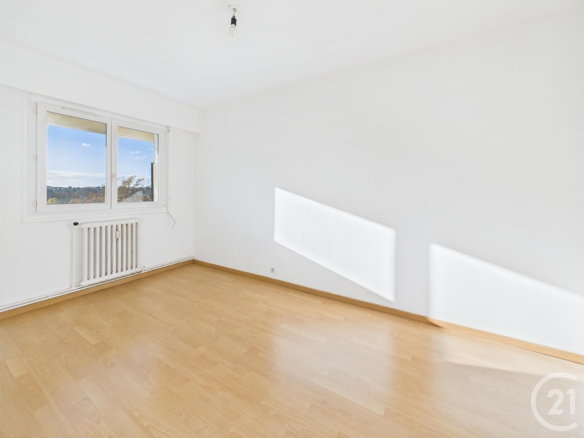 Flat Rue Henri Dunant in Luisant