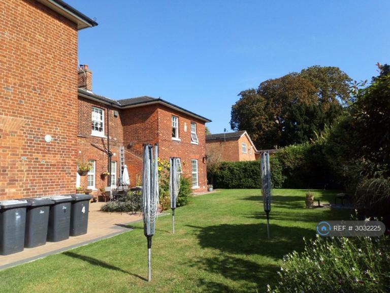 Flat Church End in Arlesey