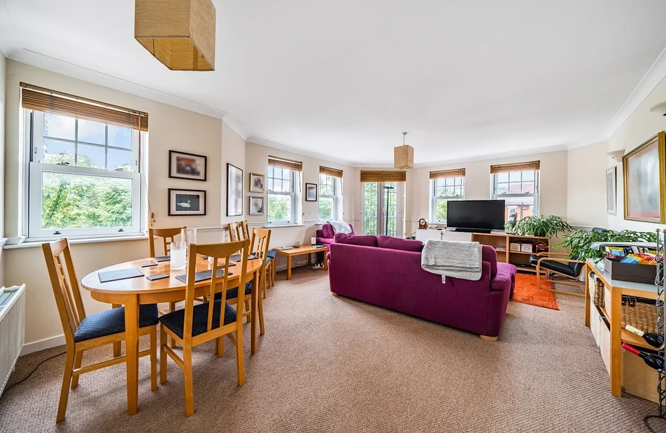 Flat Culverley Road in Greater London