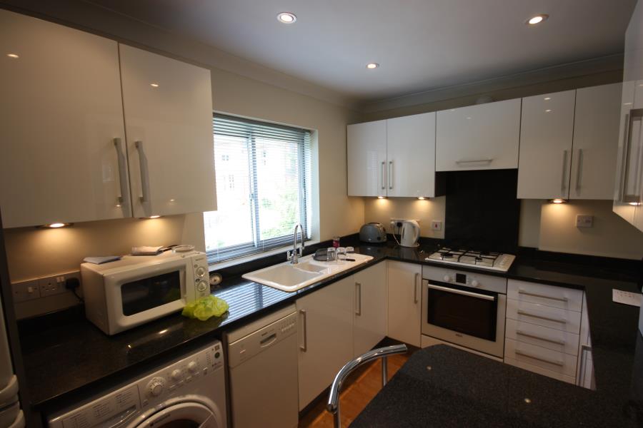 Flat The Mount in Guildford
