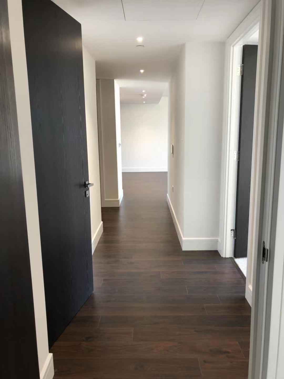 Flat Stable Walk in London