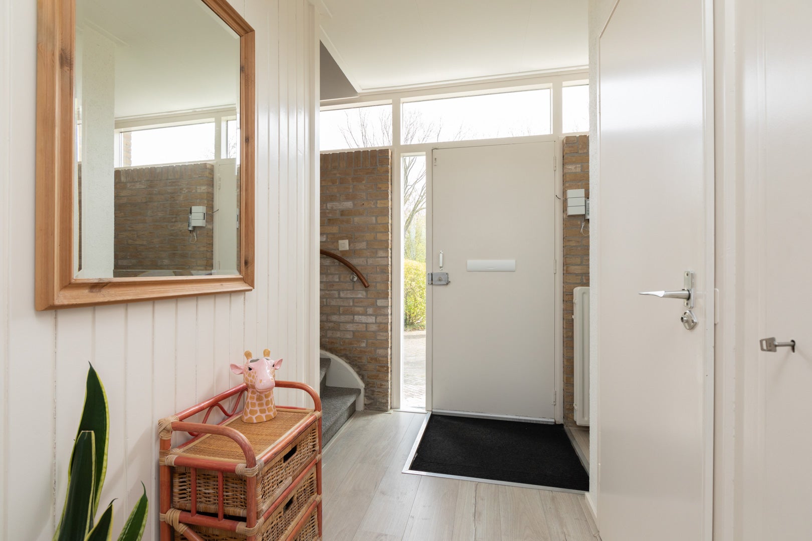 Tussenwoning te koop: Ylostinslaan 73, Ijlst