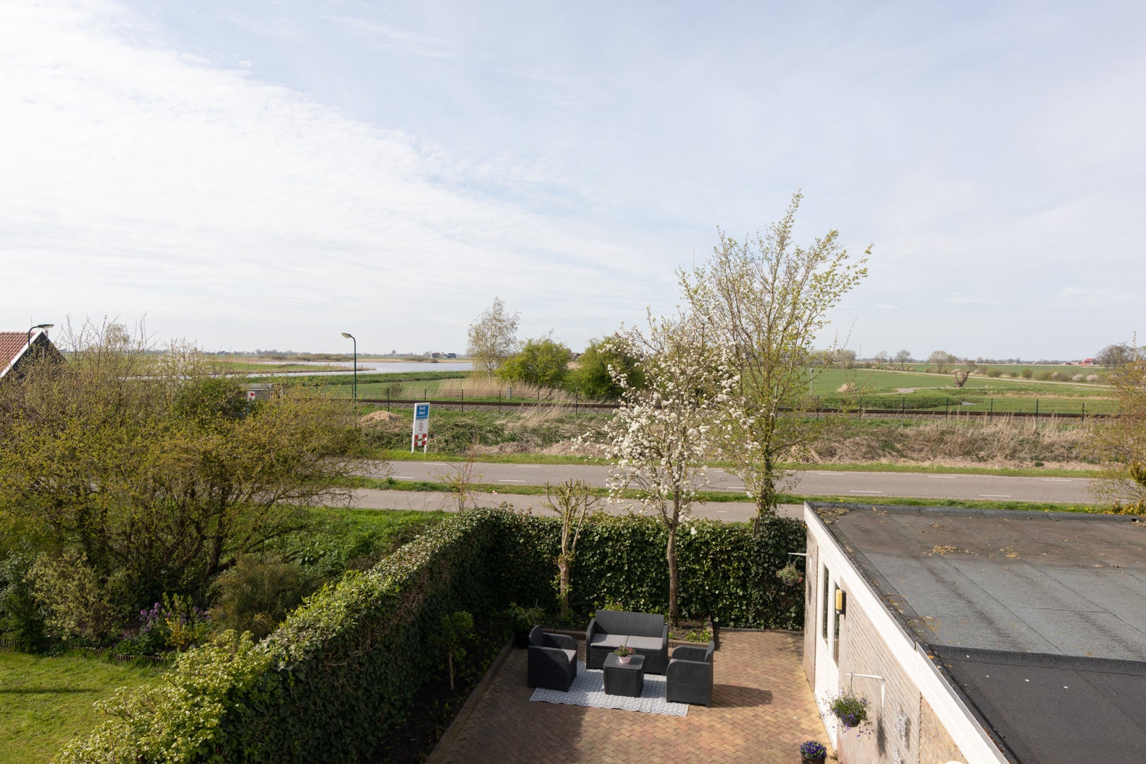 Tussenwoning te koop: Ylostinslaan 73, Ijlst