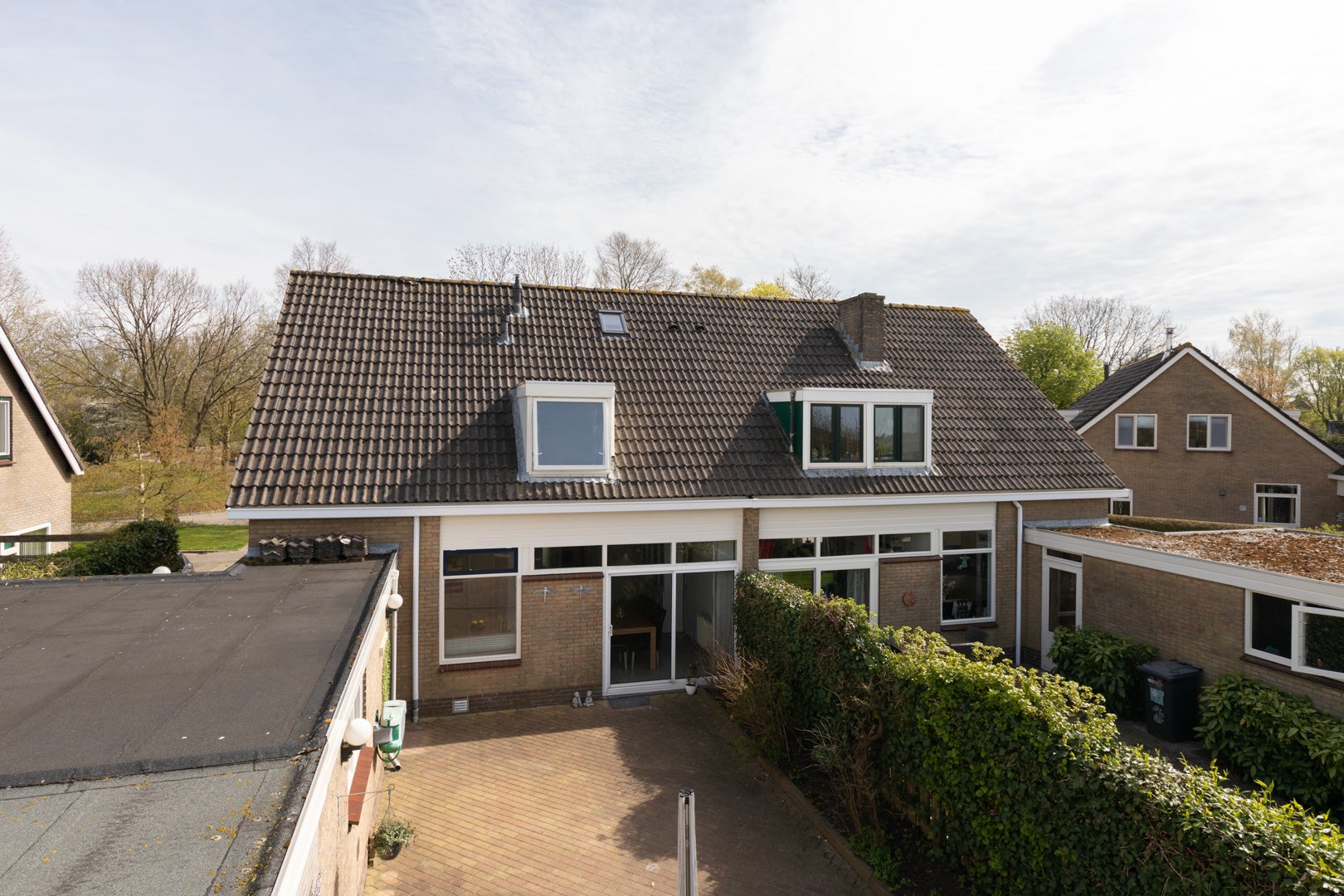 Tussenwoning te koop: Ylostinslaan 73, Ijlst