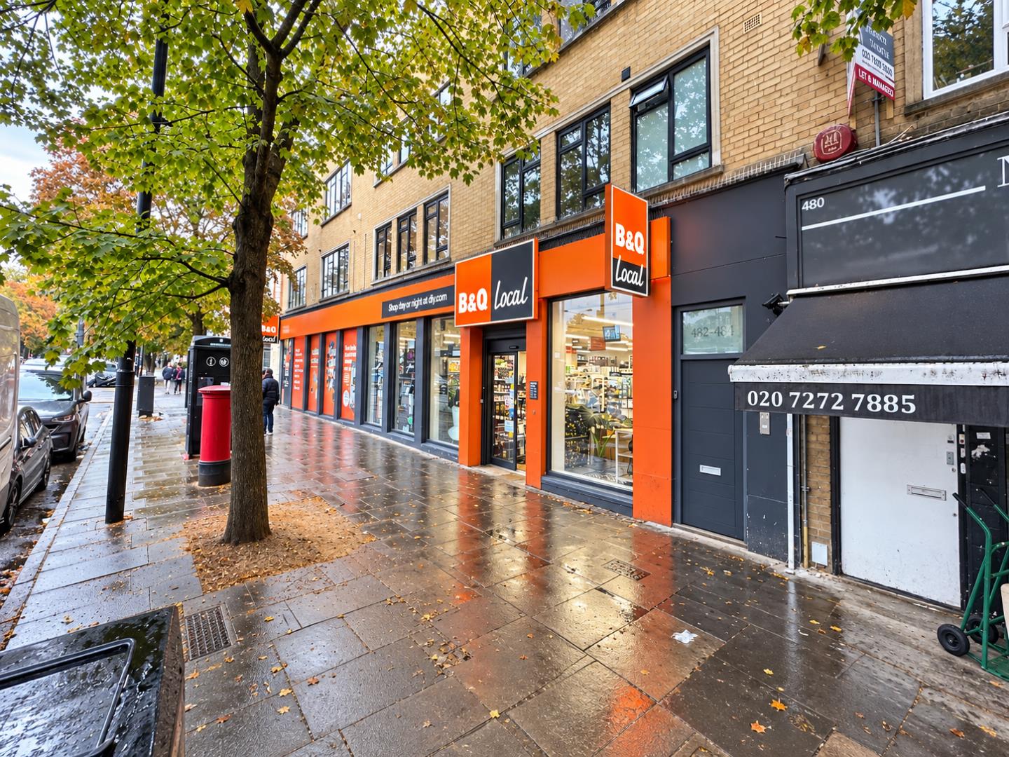 Flat Holloway Road in Greater London