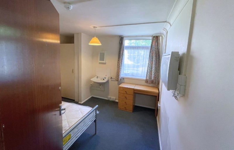 Room Queen's Way in Ipswich