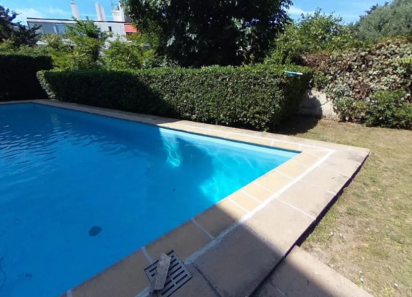 Flat Boulevard des Neiges in Marseille