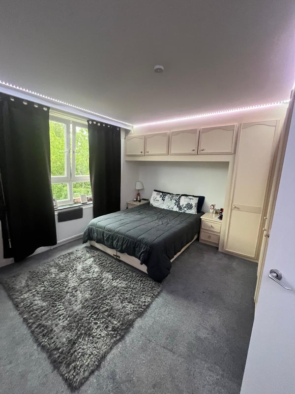 Room Kersfield Road in Greater London