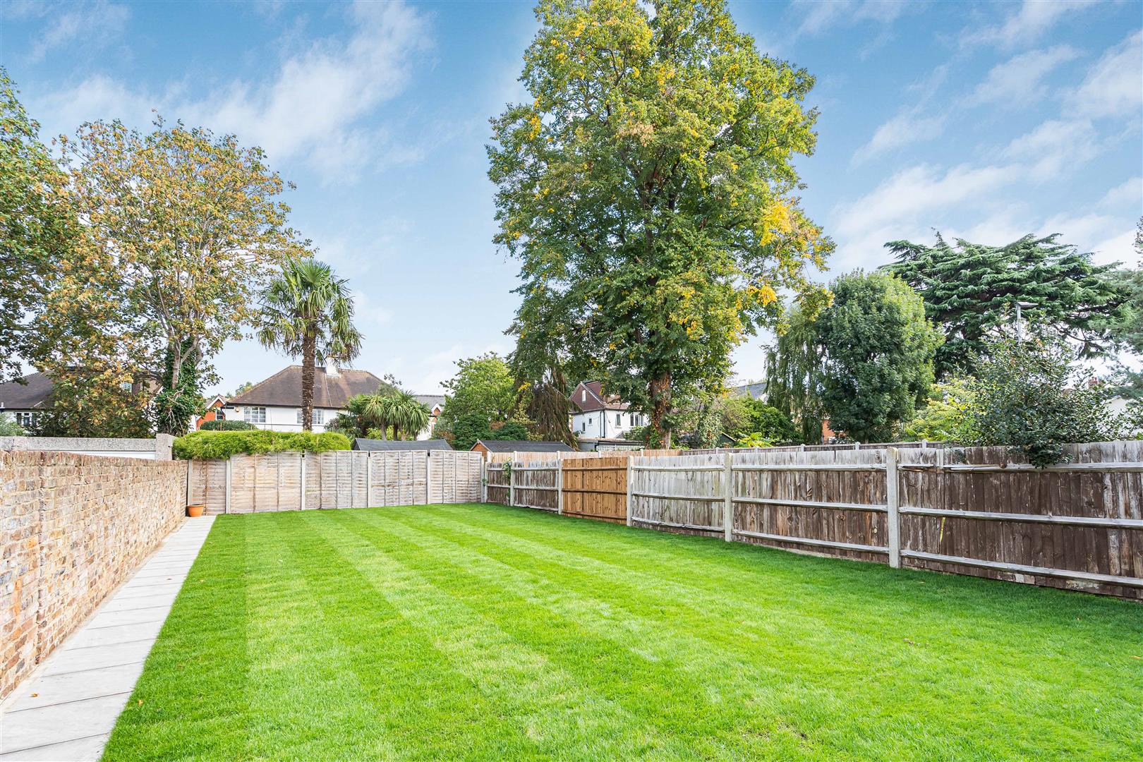 Room Surbiton Road in Greater London