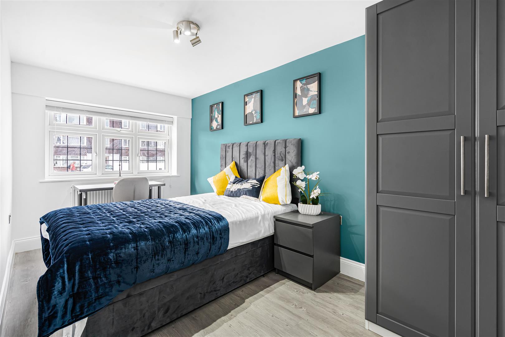 Room Surbiton Road in Greater London