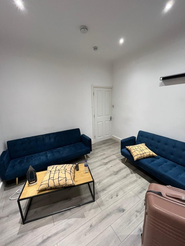 Room Fordel Road in Greater London