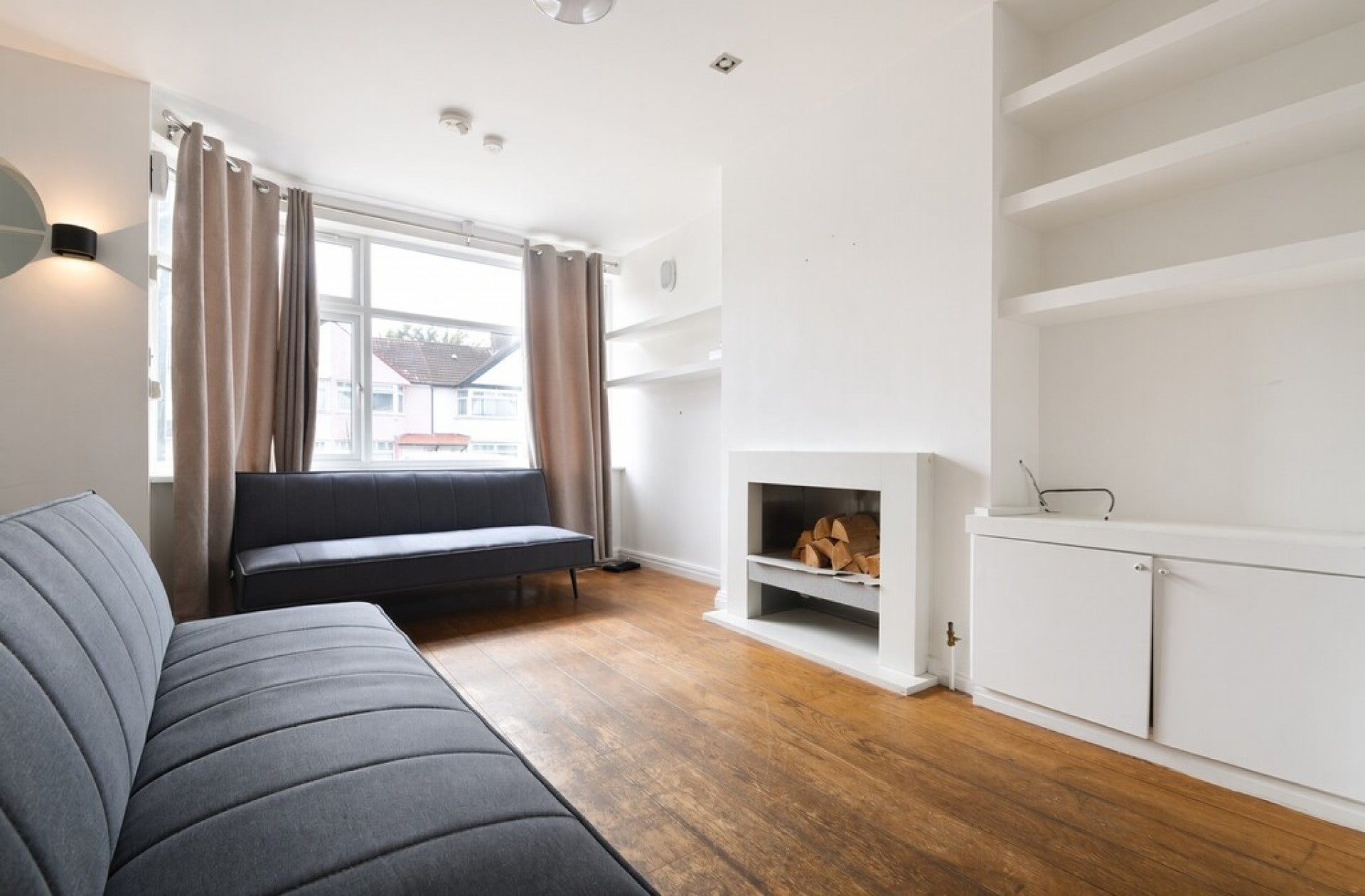House Felthambrook Way in Greater London