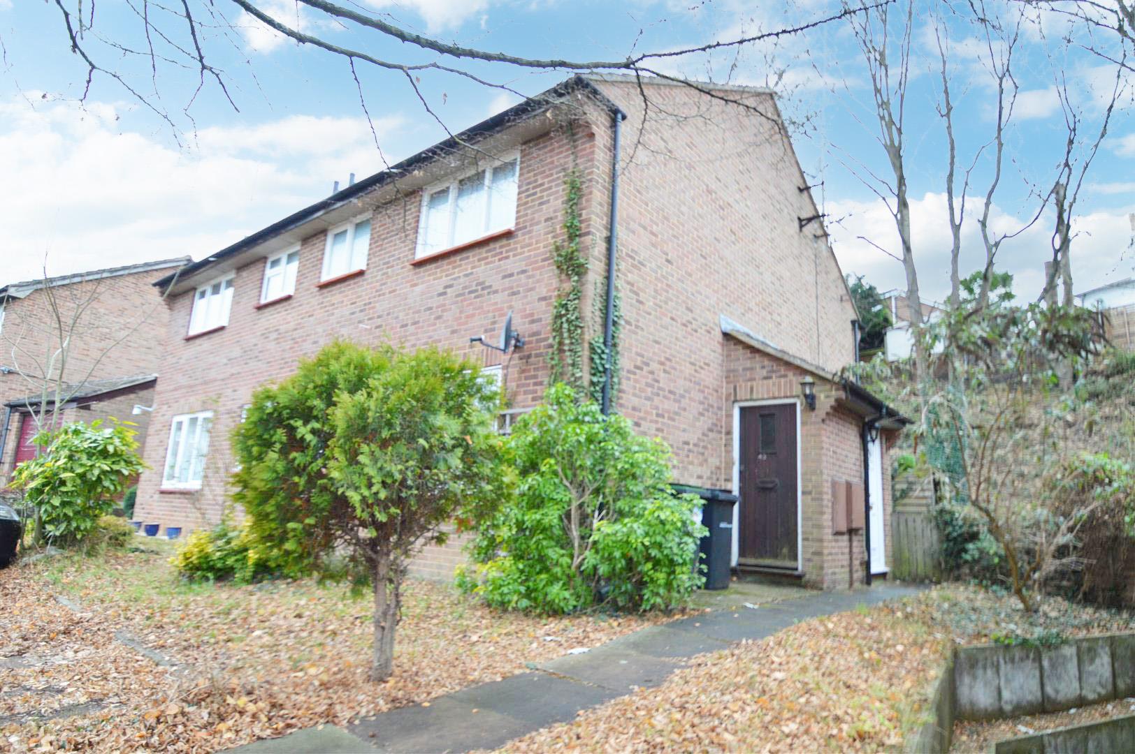 Flat Foxden Drive in Maidstone