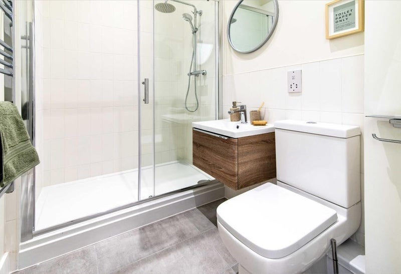 Room Watnall Road in Ashfield