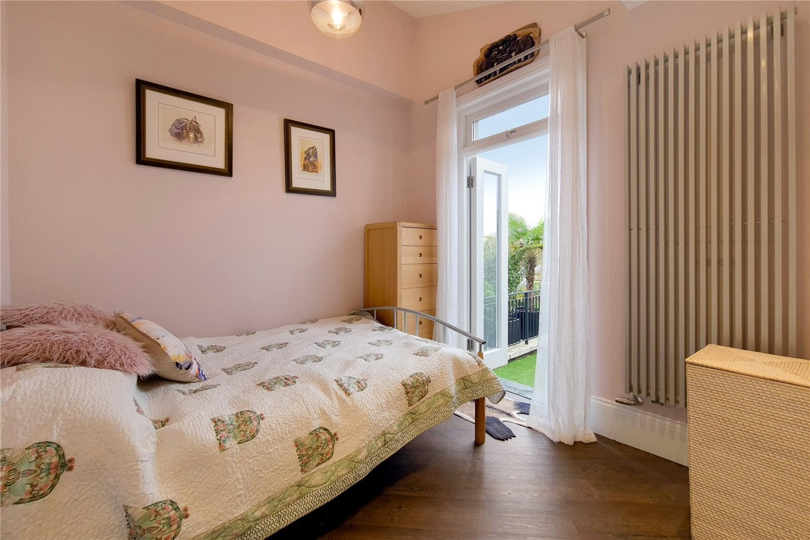 House Wildwood Grove in Greater London