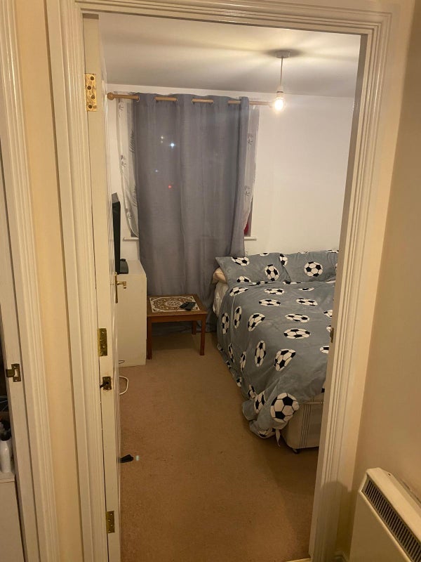 Room Macfarlane Chase in Weston-super-Mare