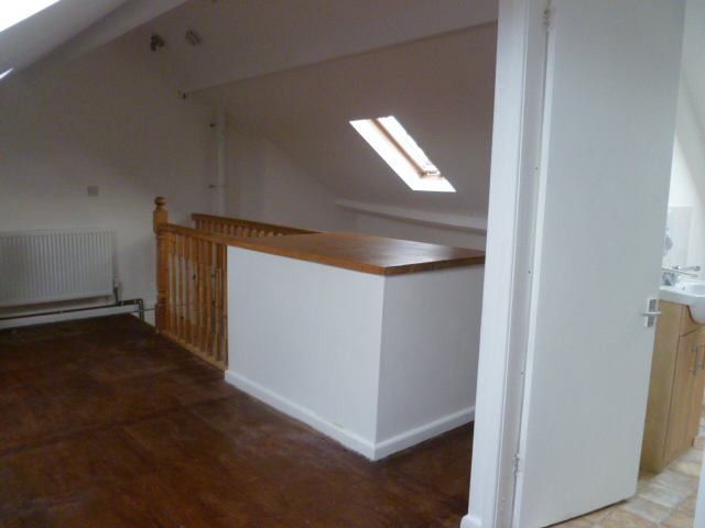 Room Wick Road in Bristol