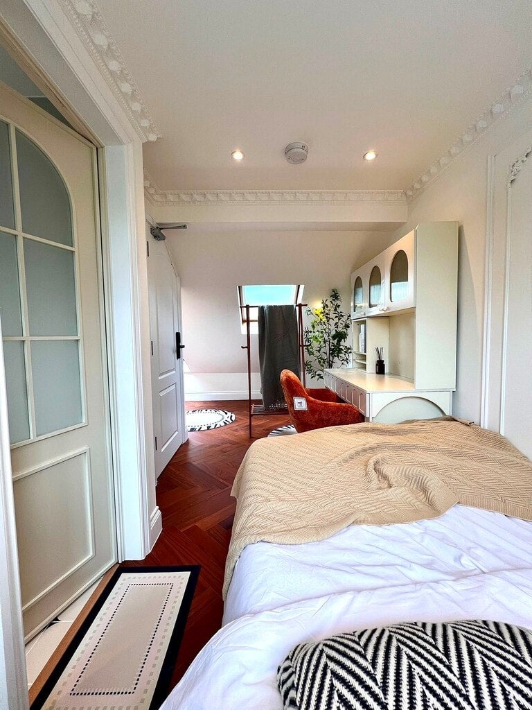 Room Drapers Road in Greater London