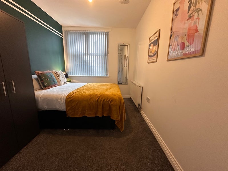 Room Hilton Street in Salford