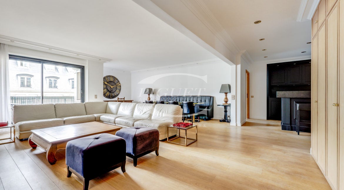 Appartement Place du Trocadéro à Paris