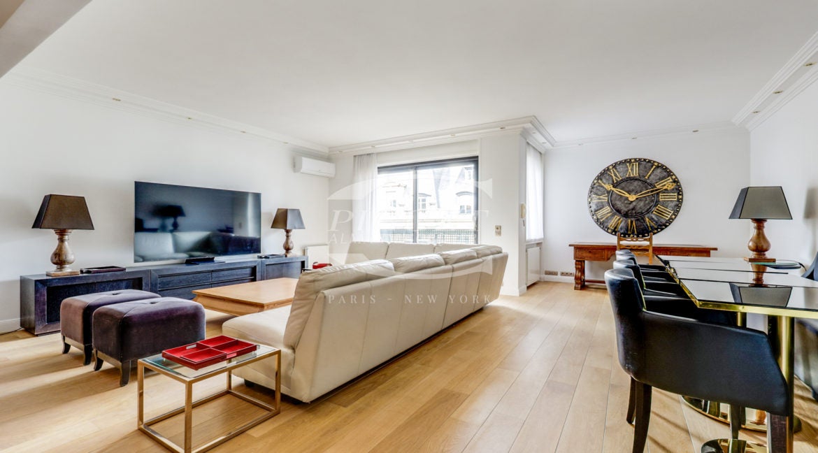 Appartement Place du Trocadéro à Paris