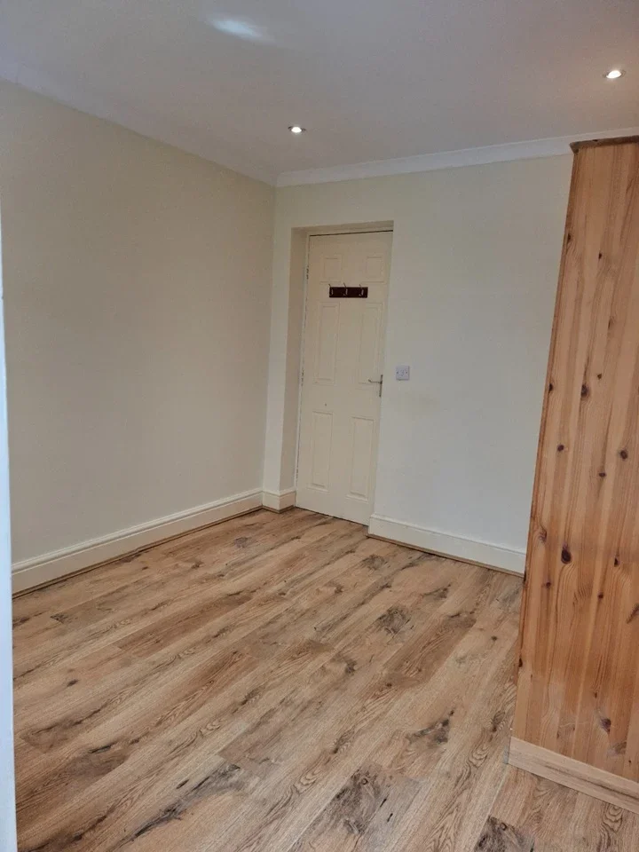 Flat Hammond Road in Greater London