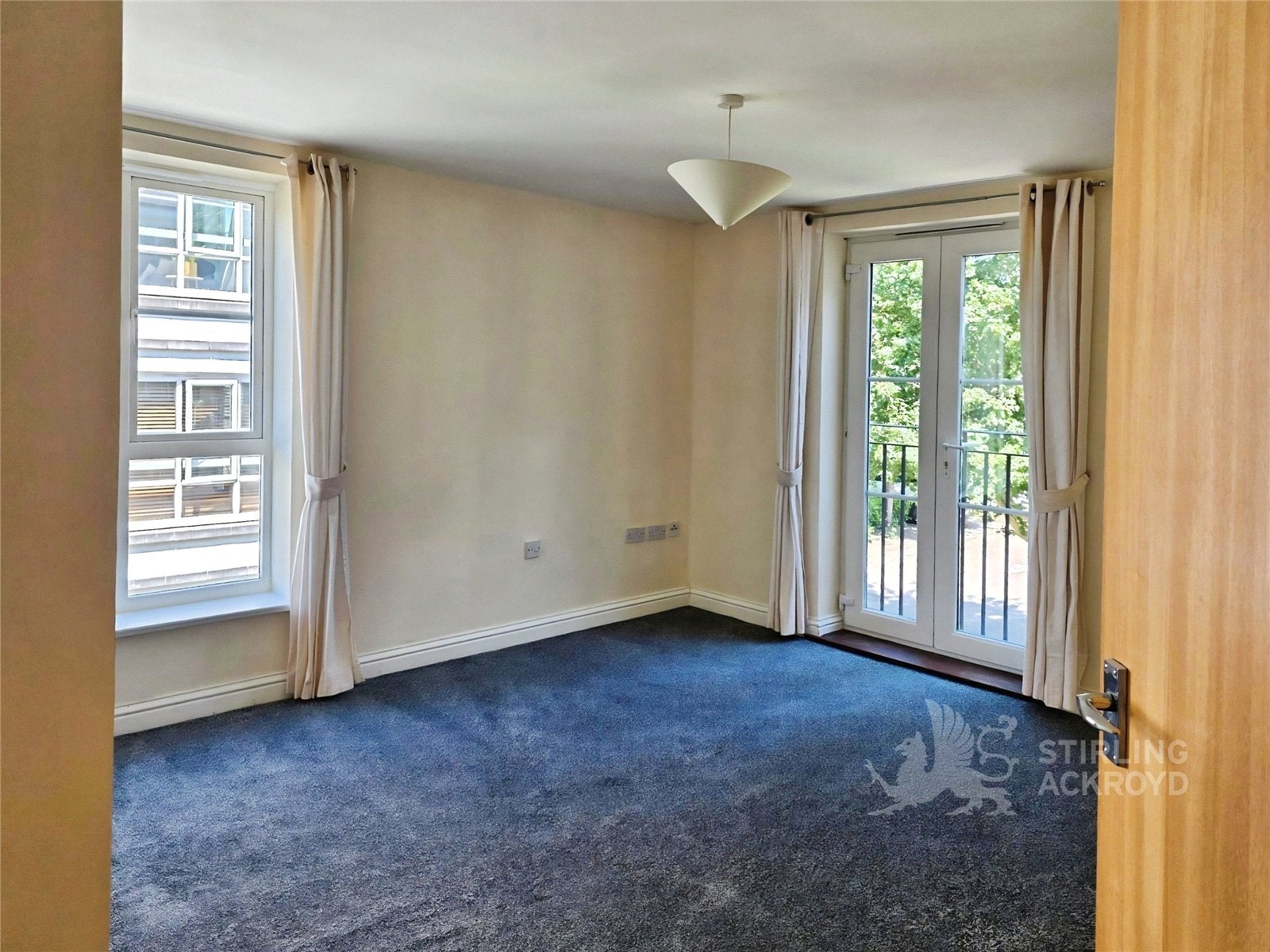 Flat Tudor Way in Woking